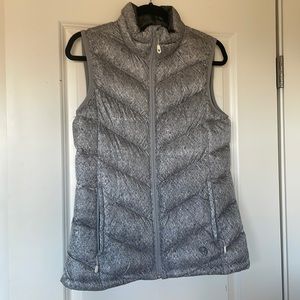Mountain Hardware silver vest, never worn, size M